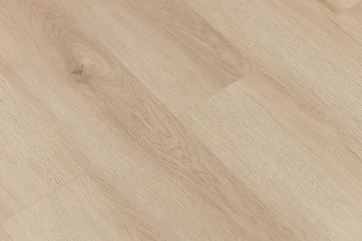 LVT, SPC, MSPC, MFB и MPL: типы напольных покрытий